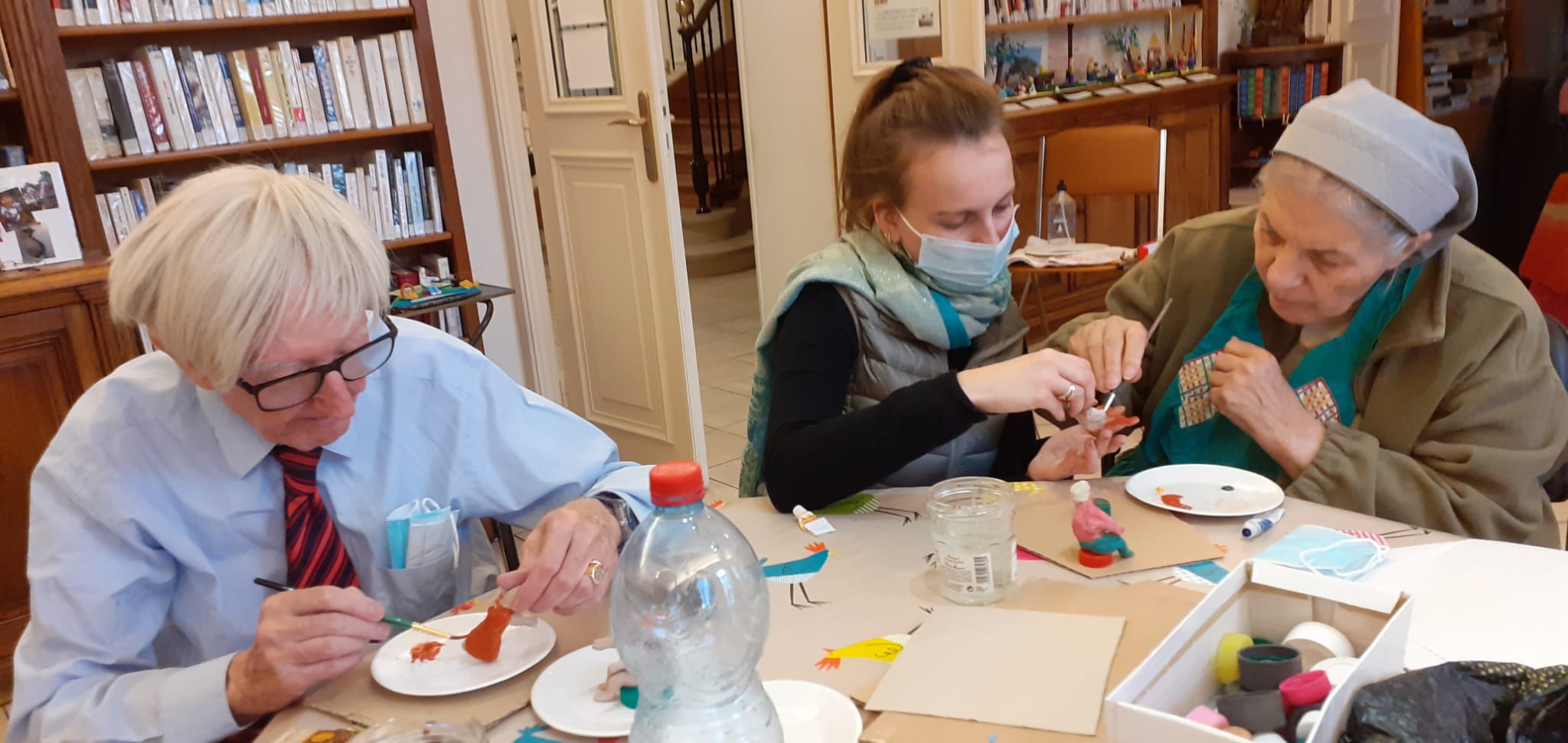 Quelques artisans et  artisanes de l’atelier Terre et Découverte