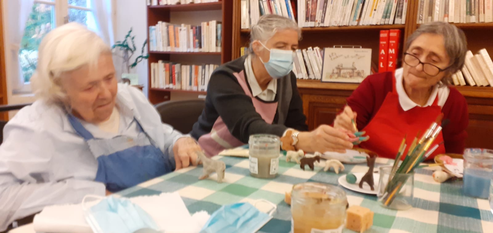 Quelques artisans et  artisanes de l’atelier Terre et Découverte